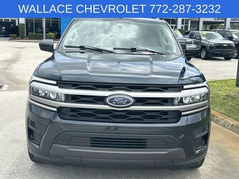 Used 2023 Ford Expedition XLT RWD image 3