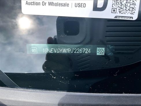 Used 2023 Chevrolet Traverse LT AWD/4WD image 37