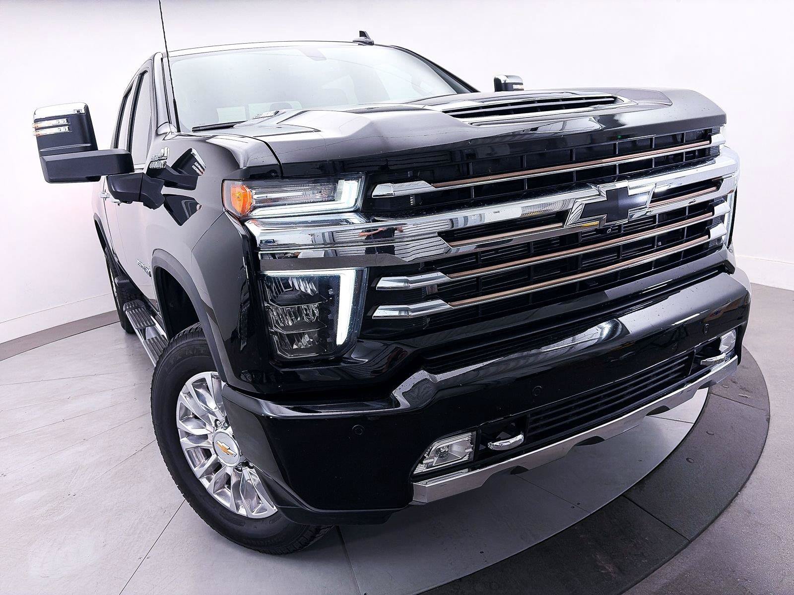 Used 2022 Chevrolet Silverado 2500 High Country AWD/4WD image 11