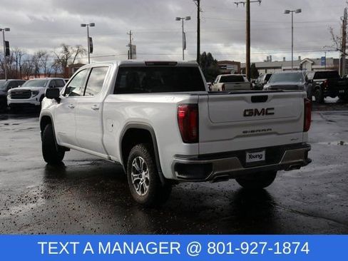 Used 2023 GMC Sierra 1500 SLT w/ SLT Convenience Package image 4