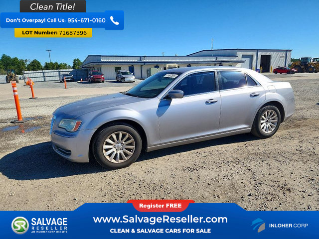 Used 2013 Chrysler 300 RWD image 1