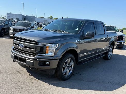 Used 2019 Ford F150 XLT w/ Equipment Group 302A Luxury AWD/4WD image 23