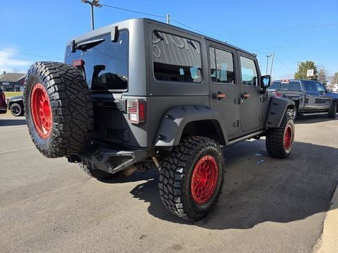 Used 2013 Jeep Wrangler Unlimited Sport image 8