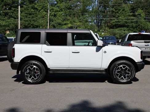 Used 2022 Ford Bronco Outer Banks AWD/4WD image 4