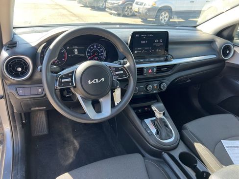 Used 2024 Kia Forte LXS image 8
