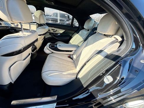 Used 2019 Mercedes-Benz S 560 4MATIC Sedan image 27