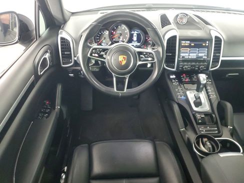Used 2016 Porsche Cayenne image 14