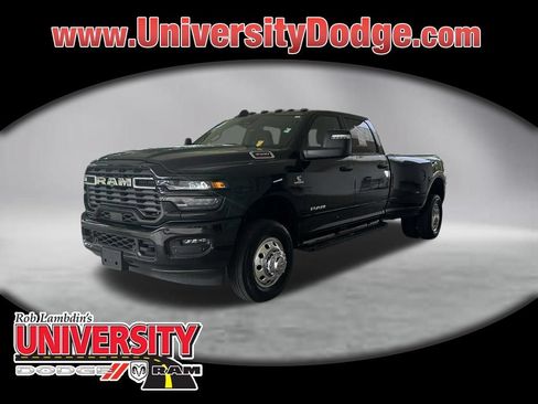 Used 2026 RAM 3500 Big Horn AWD/4WD image 1