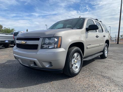 Used 2009 Chevrolet Tahoe LS RWD image 2