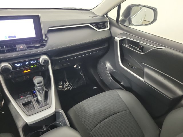 Used 2025 Toyota RAV4 LE FWD image 18