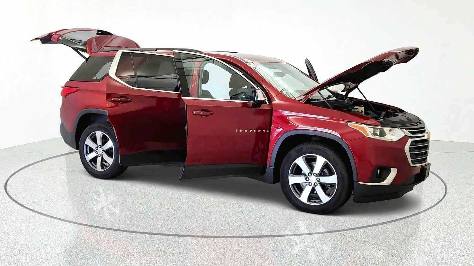 Used 2019 Chevrolet Traverse LT w/ LT Premium Package AWD/4WD image 12