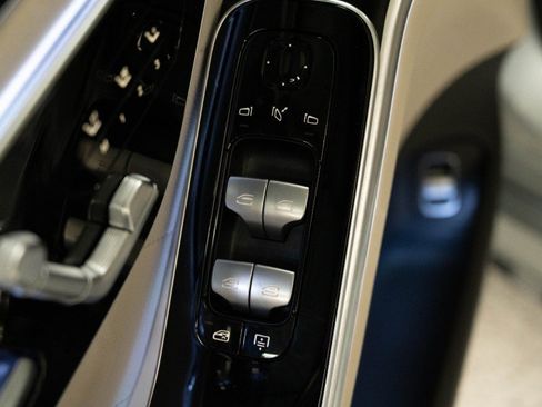 Certified 2023 Mercedes-Benz S 580 4MATIC Sedan image 23