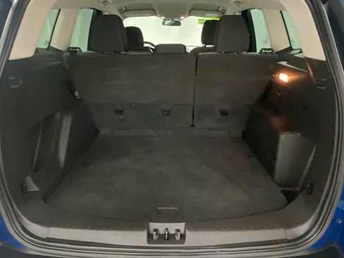 Used 2019 Ford Escape S image 12