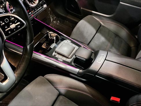 Used 2021 Mercedes-Benz GLA 250 4MATIC image 17