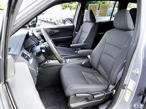 Used 2021 Honda Passport Sport image 15