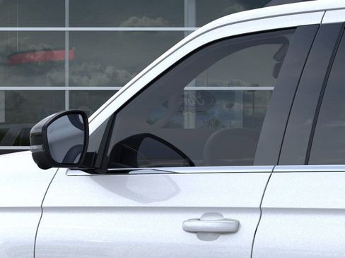 New 2025 Ford Expedition Platinum w/ Driver's Package image 20