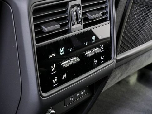 New 2026 Porsche Cayenne AWD/4WD image 21