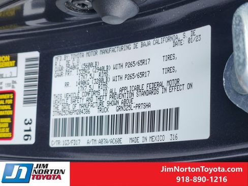 Used 2023 Toyota Tacoma TRD Sport w/ Technology Package RWD image 33