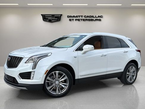 Used 2024 Cadillac XT5 Premium Luxury w/ Technology Package FWD image 1
