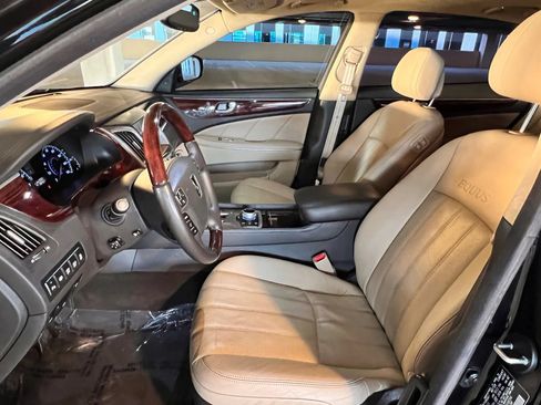 Used 2011 Hyundai Equus Signature RWD image 18