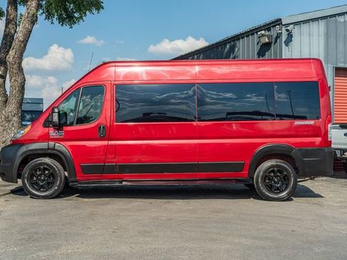 Used 2019 RAM ProMaster 2500 w/ Mopar Trailer Tow Group image 3
