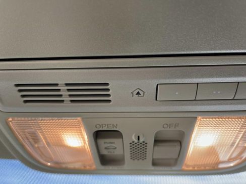 Used 2017 Honda Accord EX image 16