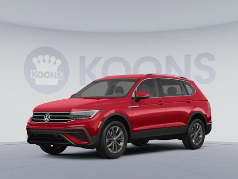 Used 2024 Volkswagen Tiguan SE R-Line AWD/4WD image 1