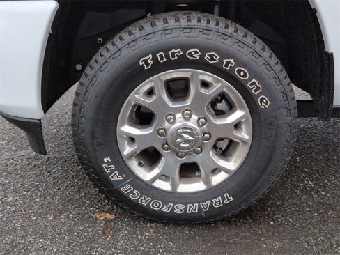 Used 2024 RAM 2500 Laramie image 33