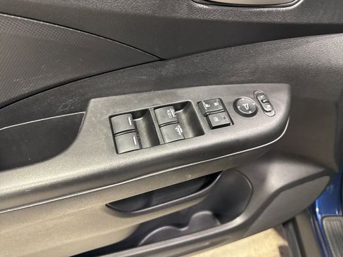 Used 2015 Honda CR-V LX image 24