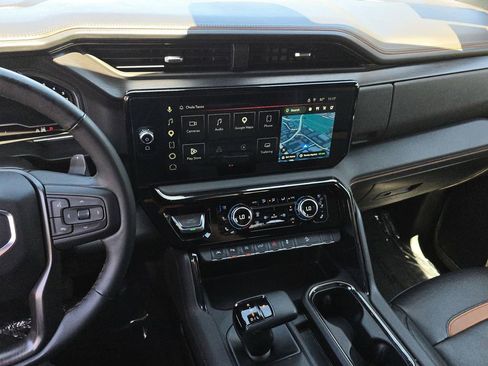 Used 2024 GMC Sierra 1500 AT4 w/ Technology Package AWD/4WD image 26