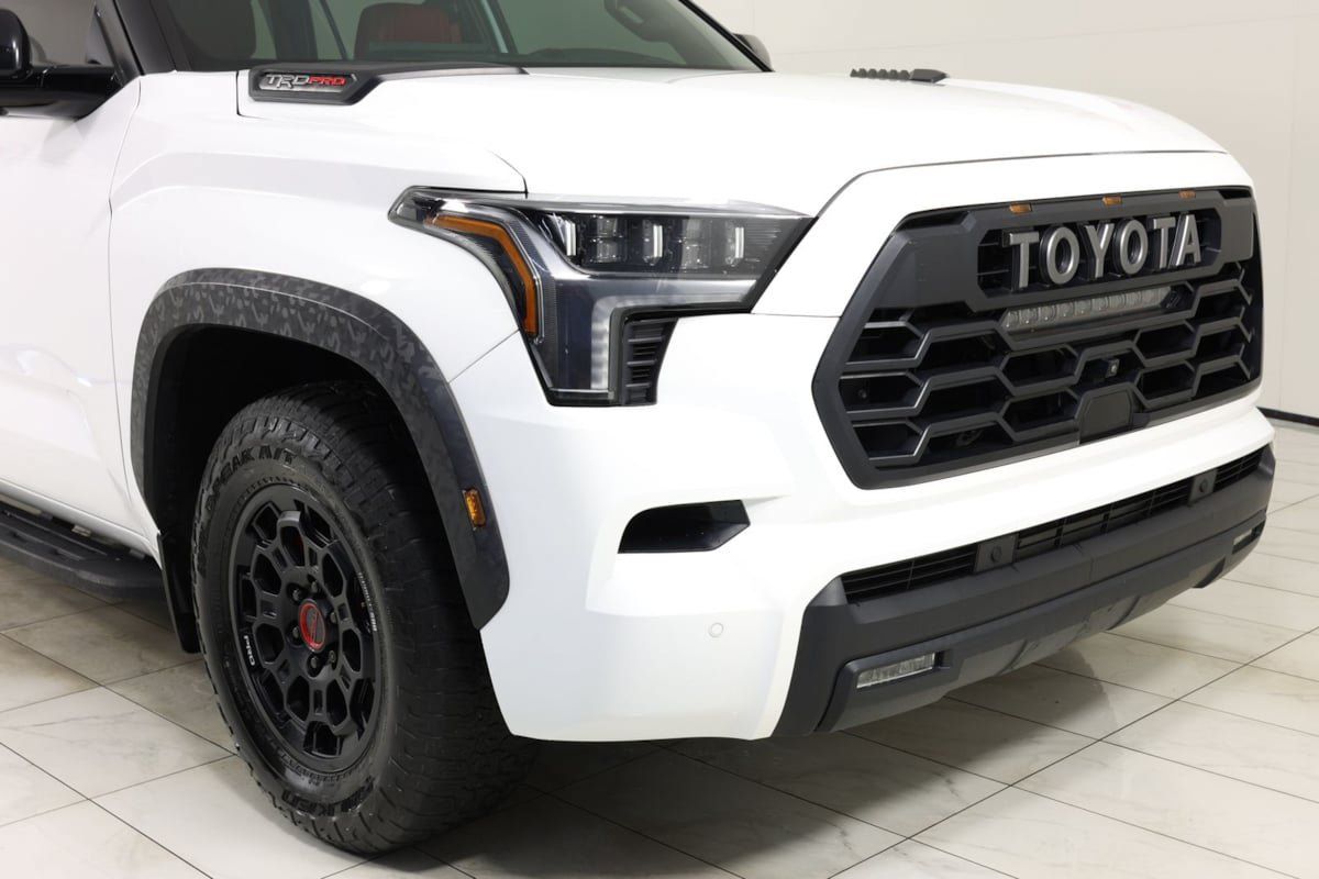 Used 2025 Toyota Sequoia TRD Pro AWD/4WD image 36