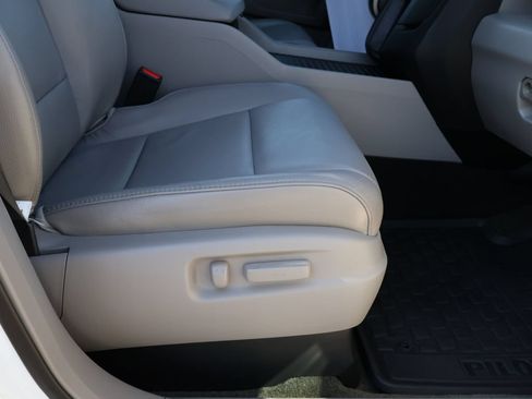 Used 2015 Honda Pilot EX-L image 10