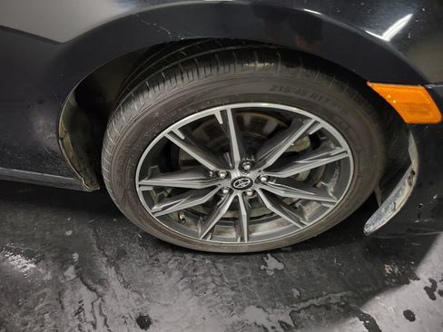 Used 2020 Toyota 86 RWD image 10