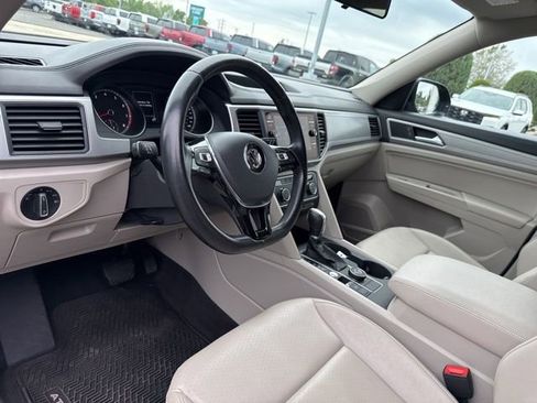 Used 2018 Volkswagen Atlas SE AWD/4WD image 32