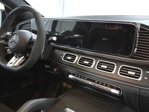 New 2026 Mercedes-Benz GLE 53 AMG 4MATIC Coupe image 11