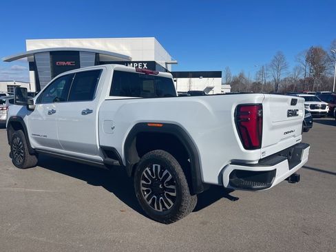 New 2026 GMC Sierra 2500 Denali Ultimate image 3