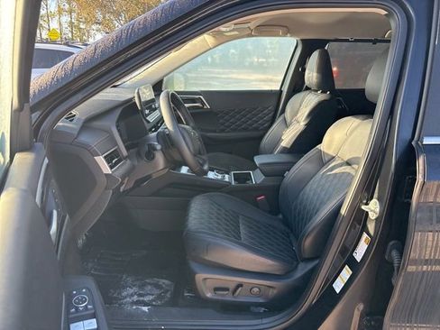 Used 2024 Mitsubishi Outlander SEL image 6