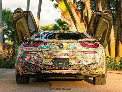 Used 2017 BMW i8 image 15