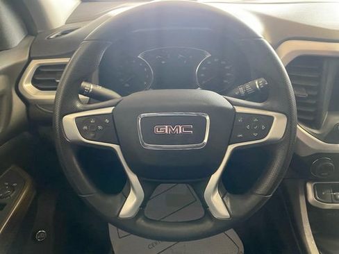 Certified 2023 GMC Acadia SLE w/ Driver Convenience Package AWD/4WD image 15