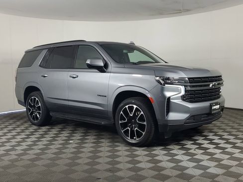Used 2021 Chevrolet Tahoe RST image 2