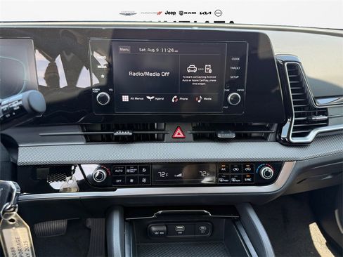 New 2025 Kia Sportage LX image 13