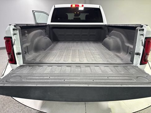 Used 2025 RAM 2500 Big Horn AWD/4WD image 25