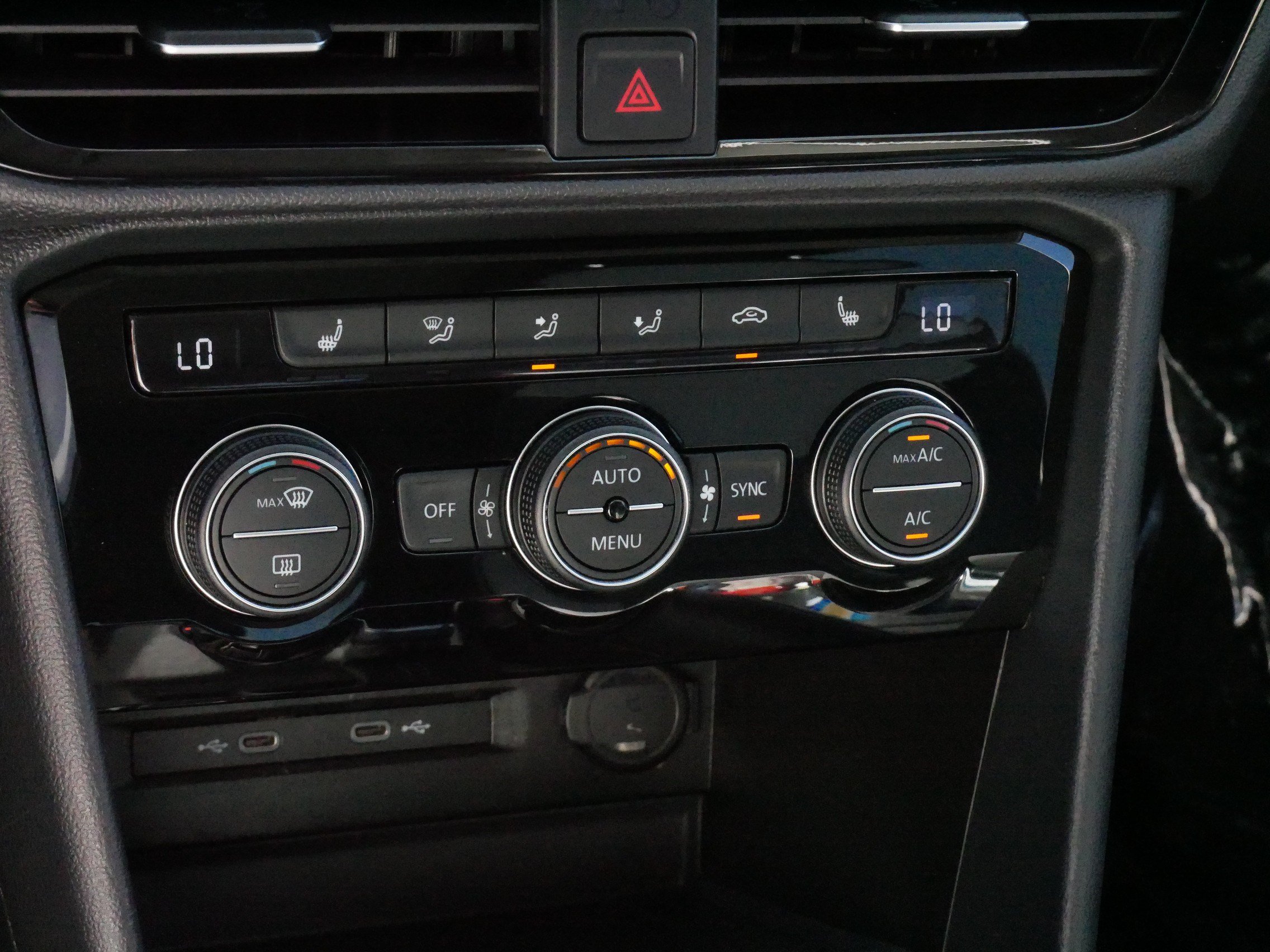 Certified 2023 Volkswagen Taos SEL AWD/4WD image 23
