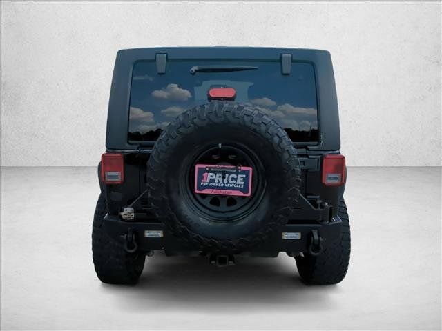 Used 2013 Jeep Wrangler Unlimited Rubicon w/ Connectivity Group AWD/4WD image 6