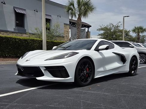 Certified 2020 Chevrolet Corvette Stingray Coupe w/ 1LT RWD image 2