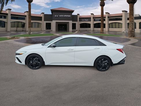 New 2026 Hyundai Elantra SEL Sport Premium FWD image 5