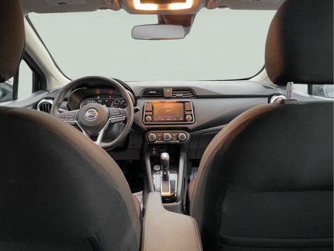 Used 2021 Nissan Versa SR FWD image 18