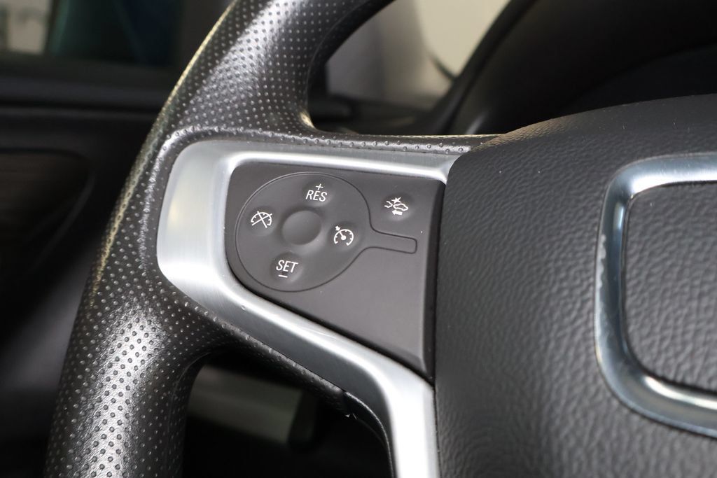 Used 2024 GMC Terrain SLE AWD/4WD image 20