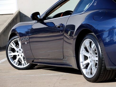 Used 2011 Maserati GranTurismo S image 31