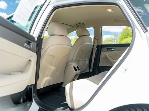 Used 2019 Hyundai Sonata SEL FWD image 27